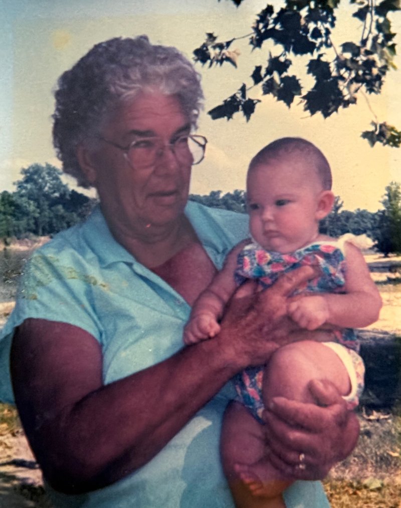 Nelda Rae Roth - Photo 10